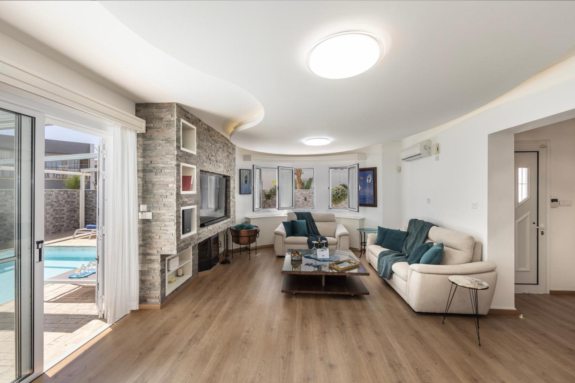 Accomoteleia Crystal Lagoon Villa プロタラス エクステリア 写真