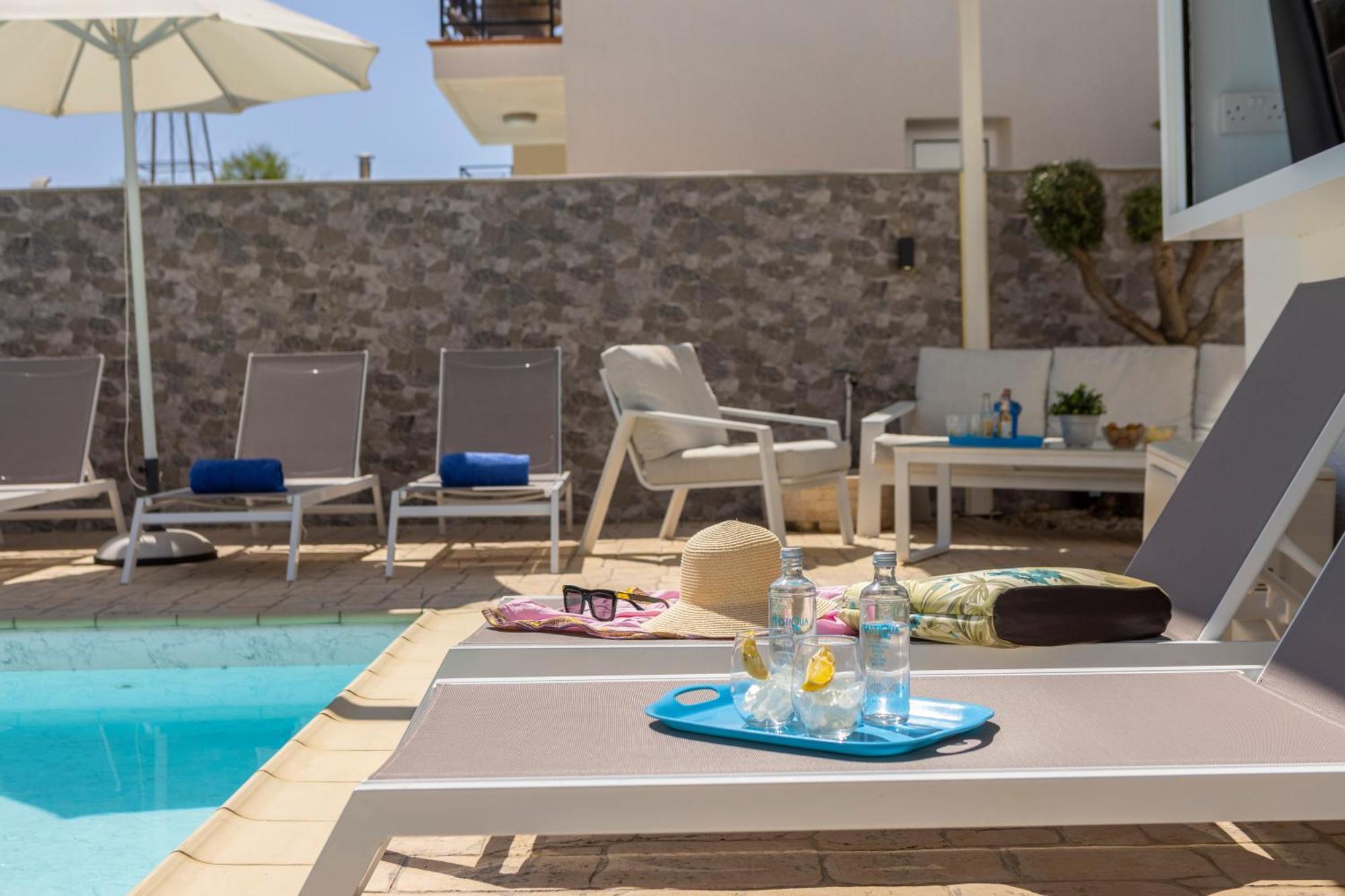 Accomoteleia Crystal Lagoon Villa プロタラス エクステリア 写真